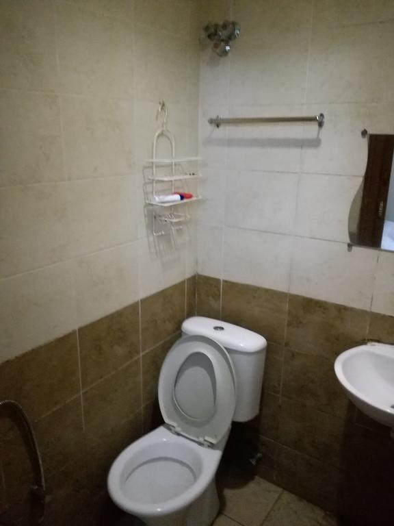 Checkmate Guest House Куала Лумпур Екстериор снимка
